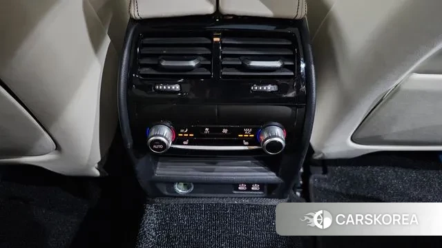 BMW 5 Series (G30) id 3697688 из Кореи 8