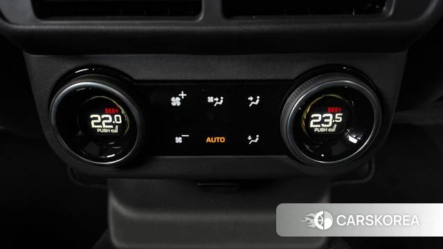 Land Rover Range Rover Velar id 3810807 из Кореи 8