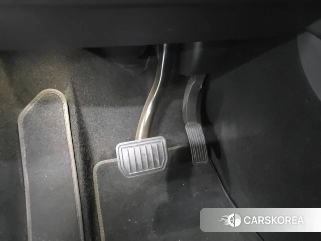 Tesla Model Y id 3909781 из Кореи 8