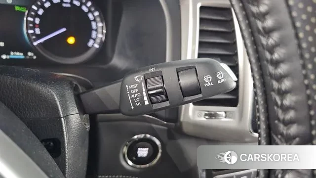 Ssangyong Rexton Sports Cannes id 3530806 из Кореи 8