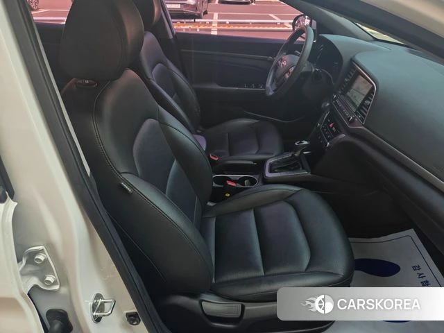 Hyundai Avante AD id 3943130 из Кореи 8