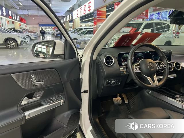 Mercedes-Benz GLB id 4207531 из Китая 8