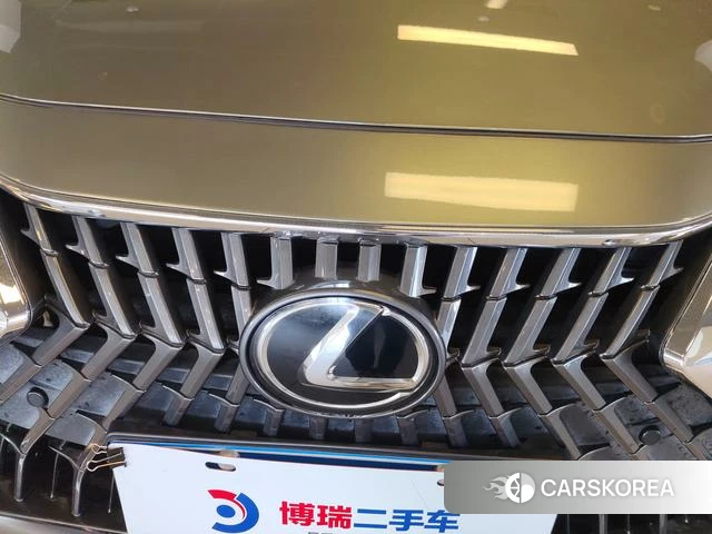 Lexus ES id 4272615 из Китая 8