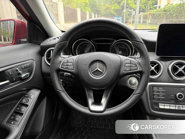 Mercedes-Benz GLA id 4215675 из Китая 8