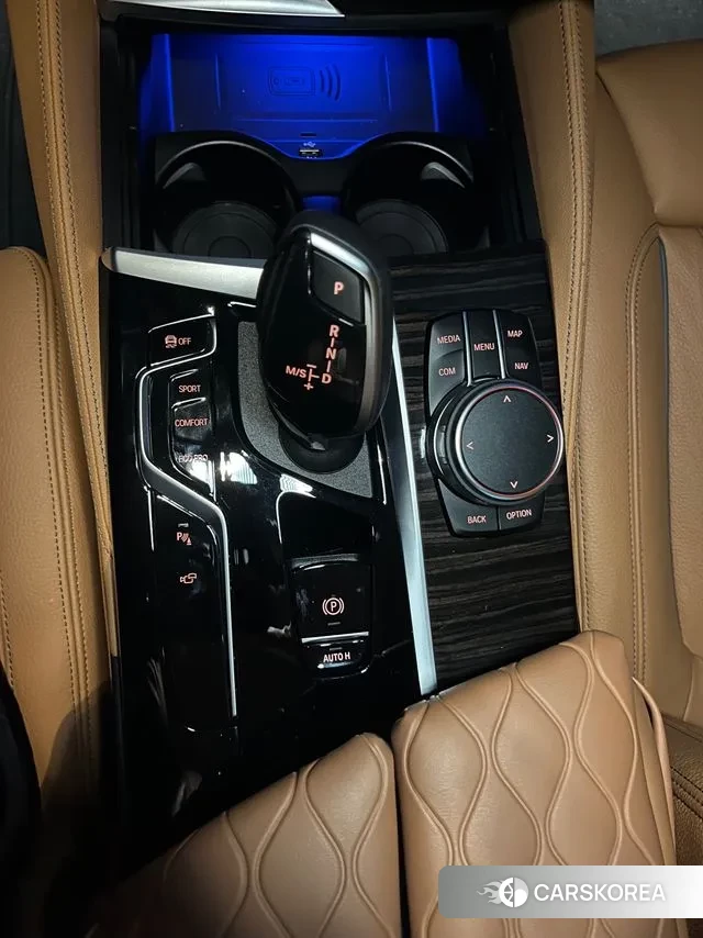 BMW 5 Series (G30) id 3338718 из Кореи 8