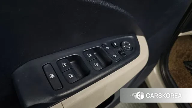 Hyundai Venue id 3454118 из Кореи 8