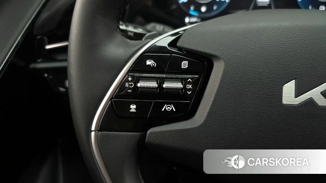 Kia Di Ol Nu Niro id 3805191 из Кореи 8