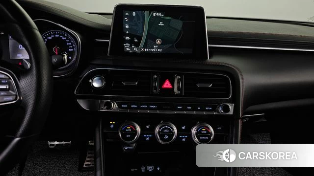 Genesis G70 id 3820915 из Кореи 8