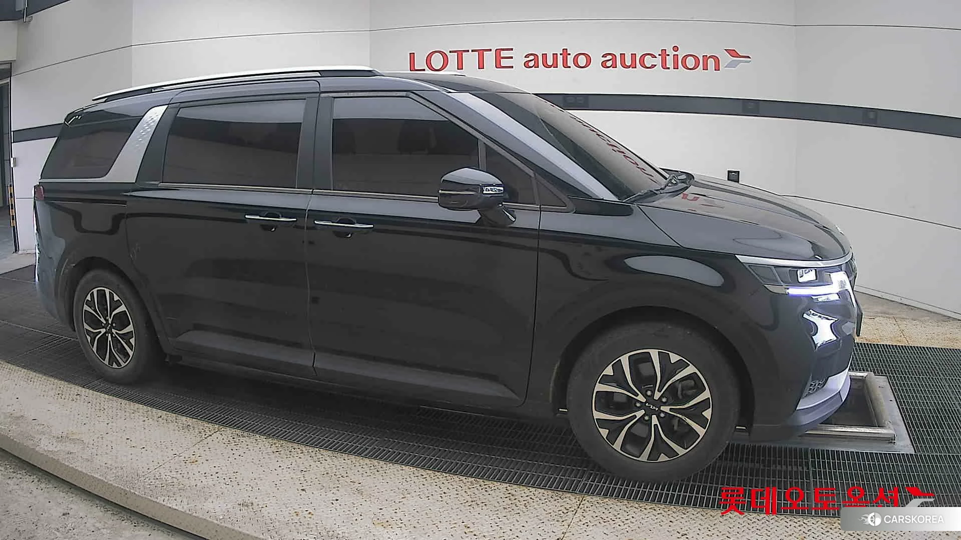 Kia Carnival id 4664328 из Кореи 8