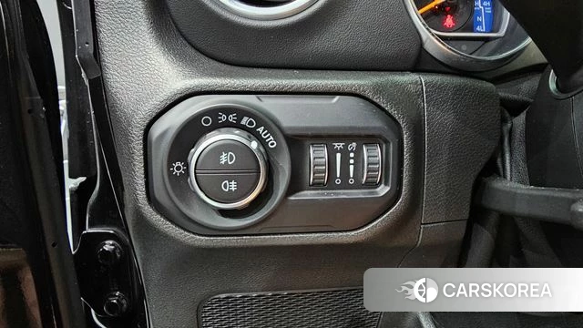 Jeep Wrangler (JL) id 4604695 из Кореи 8