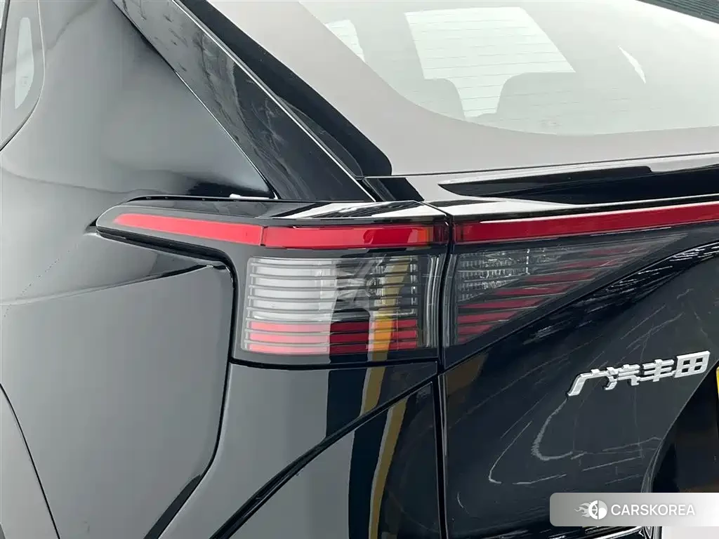 Toyota bZ4X id 4554133 из Китая 9