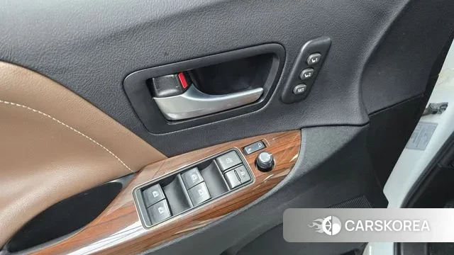 Toyota Sienna id 3418175 из Кореи 8