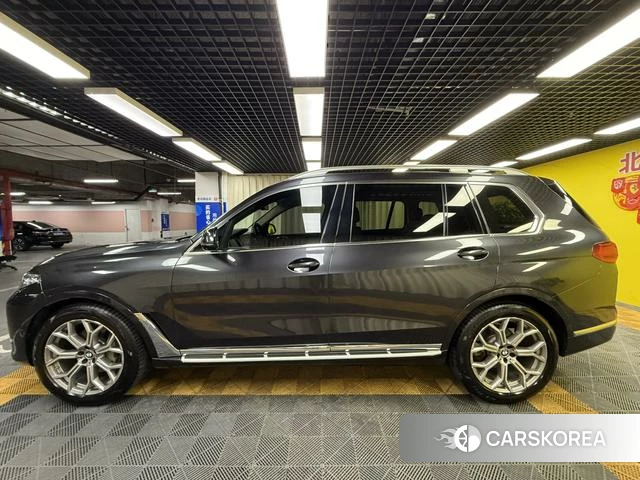 BMW X7 id 4235421 из Китая 8