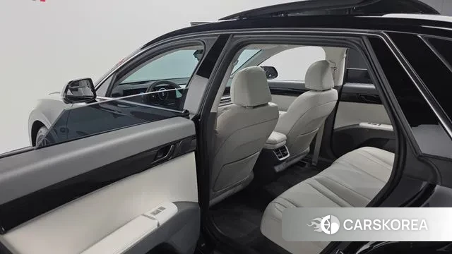 Hyundai Grandeur (GN7) id 3328060 из Кореи 8