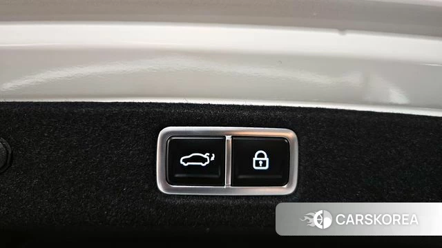 Hyundai Grandeur Hybrid (GN7) id 4302441 из Кореи 8
