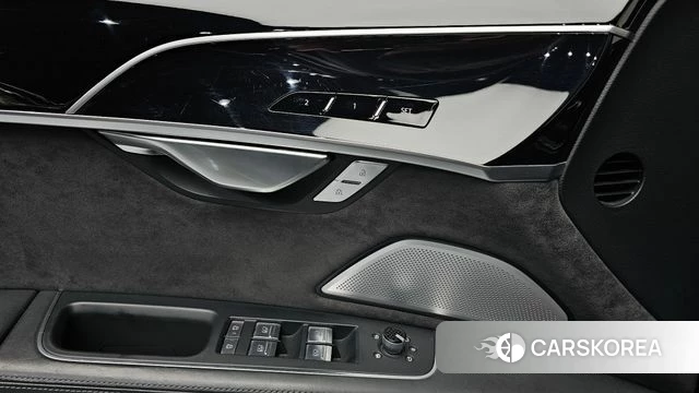 Audi A8 (D5) id 4303587 из Кореи 8