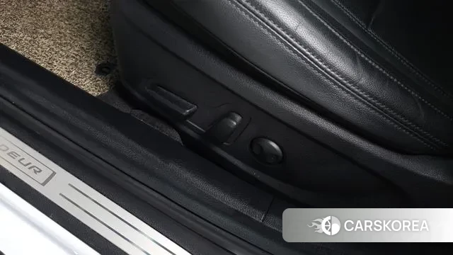 Hyundai The New Grandeur IG Hybrid id 3735668 из Кореи 8