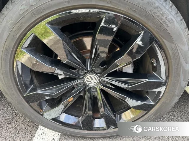 Volkswagen Touareg 3rd generation id 3055019 из Кореи 8