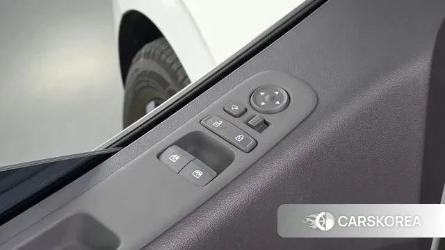 Hyundai Staria id 3517632 из Кореи 8