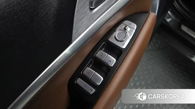 Genesis G70 id 3578429 из Кореи 8