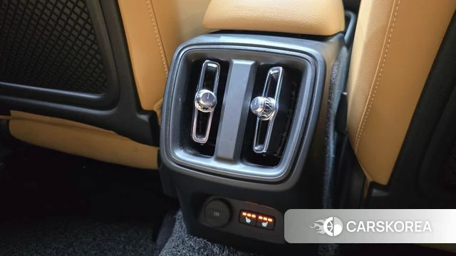 Volvo XC40 id 4384023 из Кореи 8