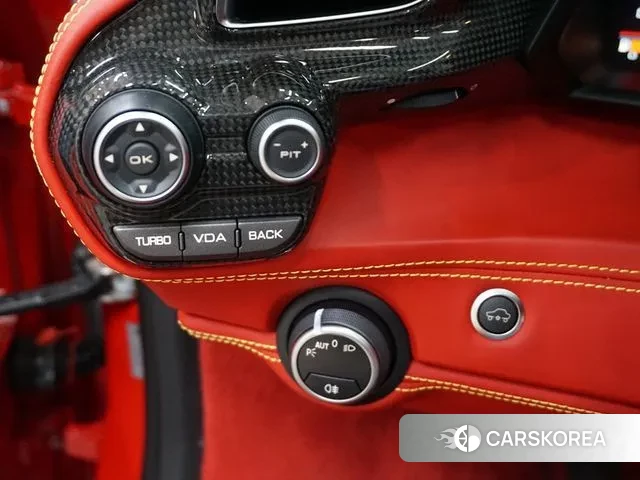 Ferrari 488 Spider id 3039387 из Кореи 8