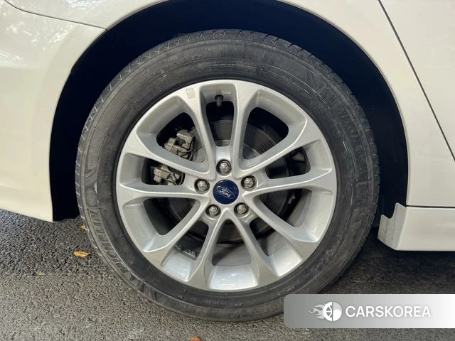 Ford Mondeo id 4387371 из Китая 8
