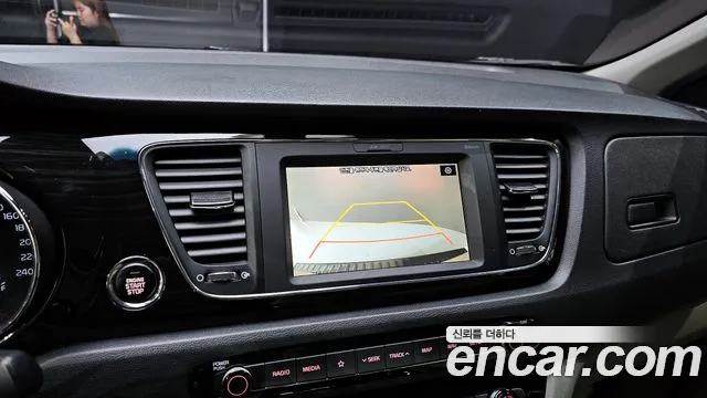 Kia The New Carnival id 2850723 из Кореи 8