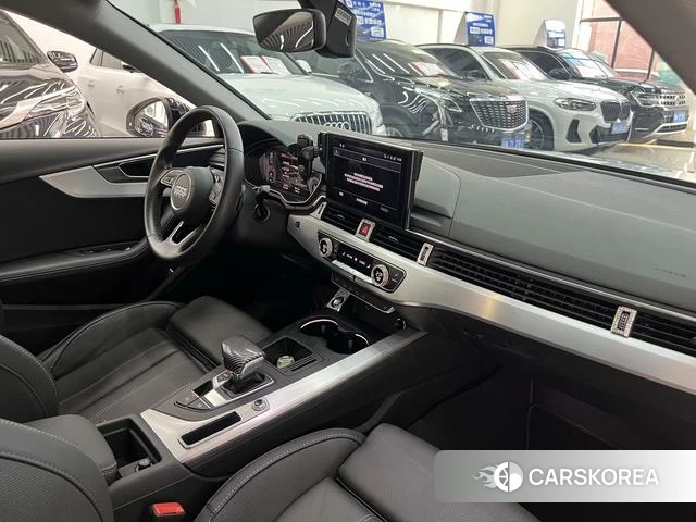 Audi A4L id 4290436 из Китая 8