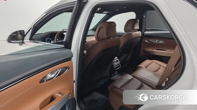 Genesis GV70 id 3734956 из Кореи 8