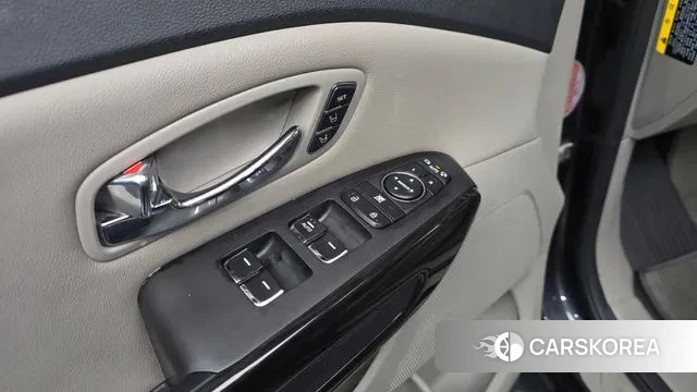 Kia The New Carnival id 3444236 из Кореи 8