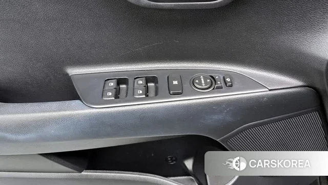 Kia Stonic id 3449516 из Кореи 8