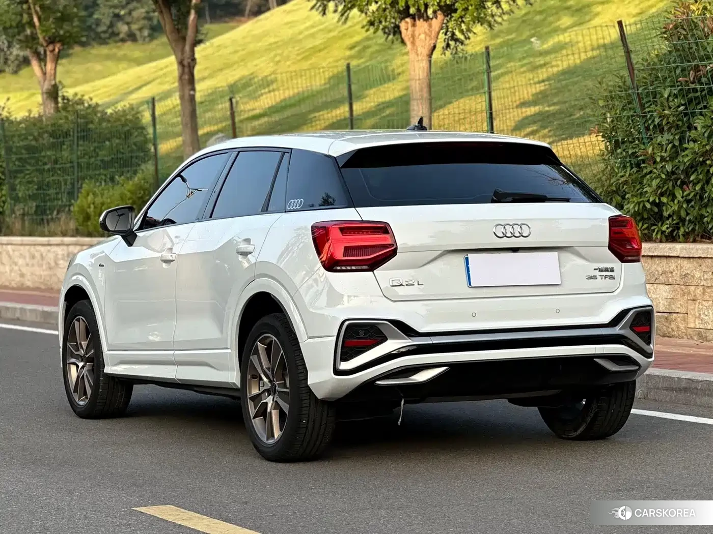 Audi Q2L id 4545683 из Китая 8