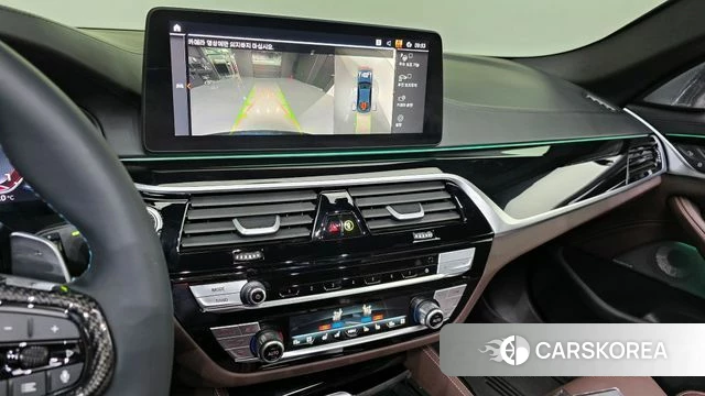 BMW 5 Series (G30) id 4292558 из Кореи 8