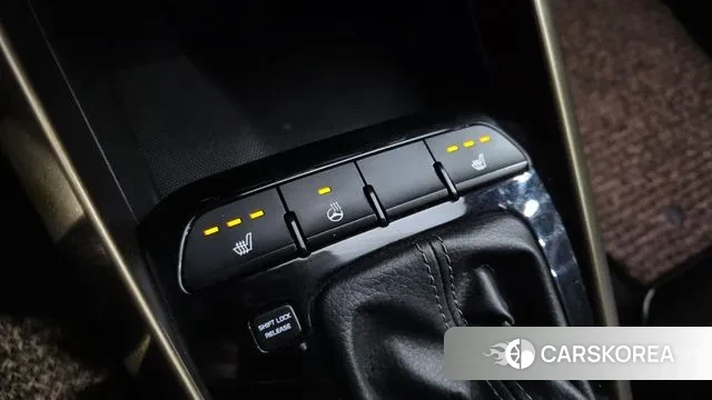 Kia Stonic id 3789755 из Кореи 8