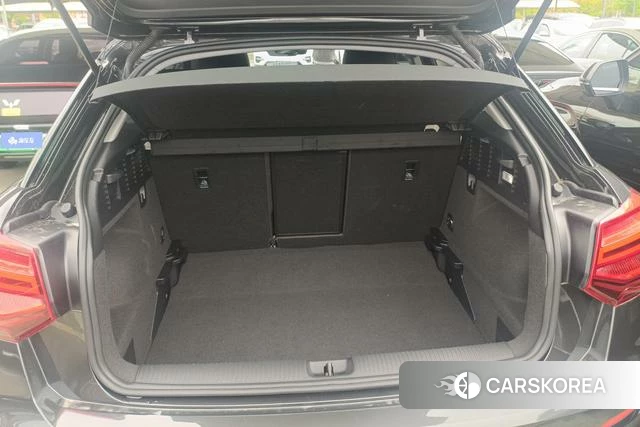 Audi Q2L id 4265882 из Китая 8