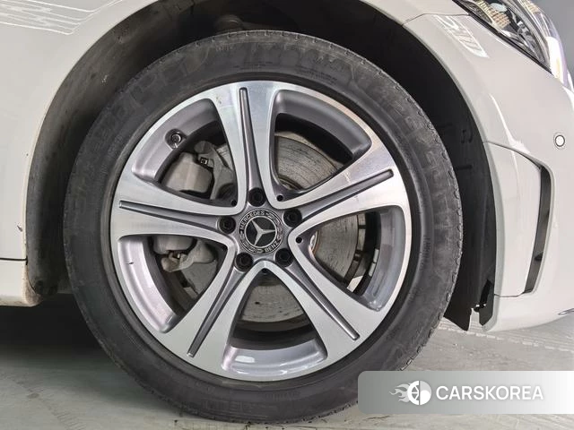 Mercedes-Benz Class C id 4218664 из Китая 8