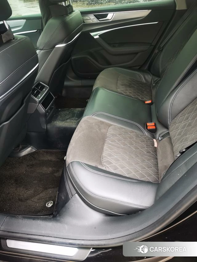 Audi A7L id 4238997 из Китая 8