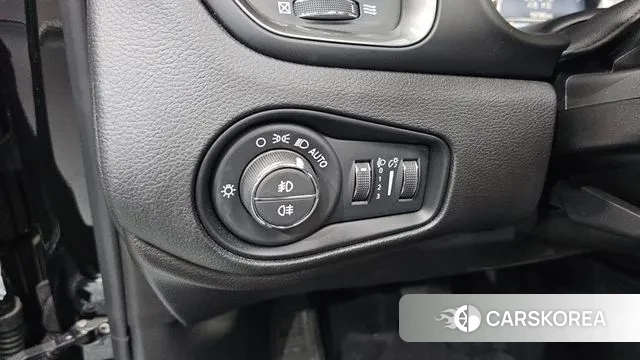 Jeep Renegade id 3115511 из Кореи 8