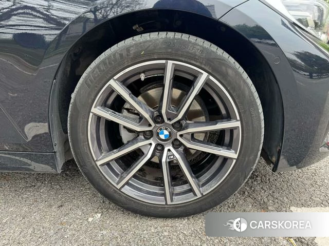 BMW 3 series id 4275705 из Китая 8
