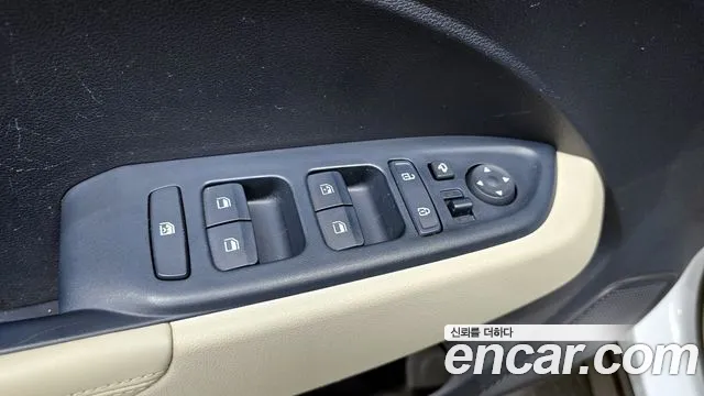 Hyundai Venue id 2664217 из Кореи 8