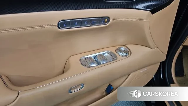 Genesis G90 (RS4) id 3317350 из Кореи 8