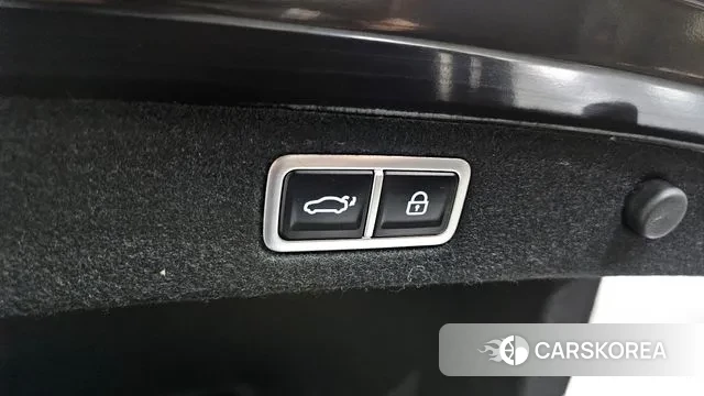 Hyundai Grandeur Hybrid (GN7) id 3236804 из Кореи 8