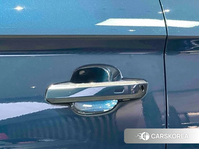 Audi Q5L id 4314117 из Китая 8