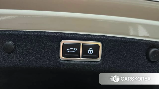 Hyundai Grandeur Hybrid (GN7) id 4687126 из Кореи 8