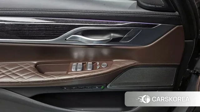 BMW 7 Series (G11) id 3601128 из Кореи 8