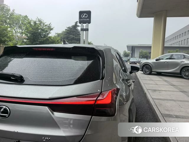 Lexus UX id 4348946 из Китая 8