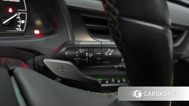 Lexus UX300e id 4428484 из Кореи 8
