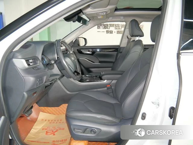 Toyota Highlander id 4299839 из Китая 8