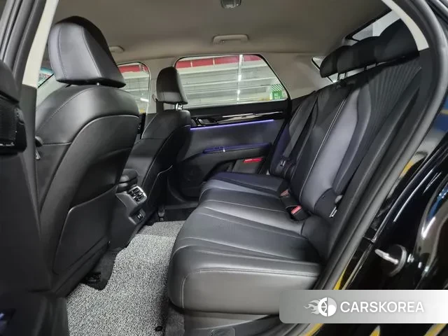 Hyundai Grandeur (GN7) id 3383499 из Кореи 8